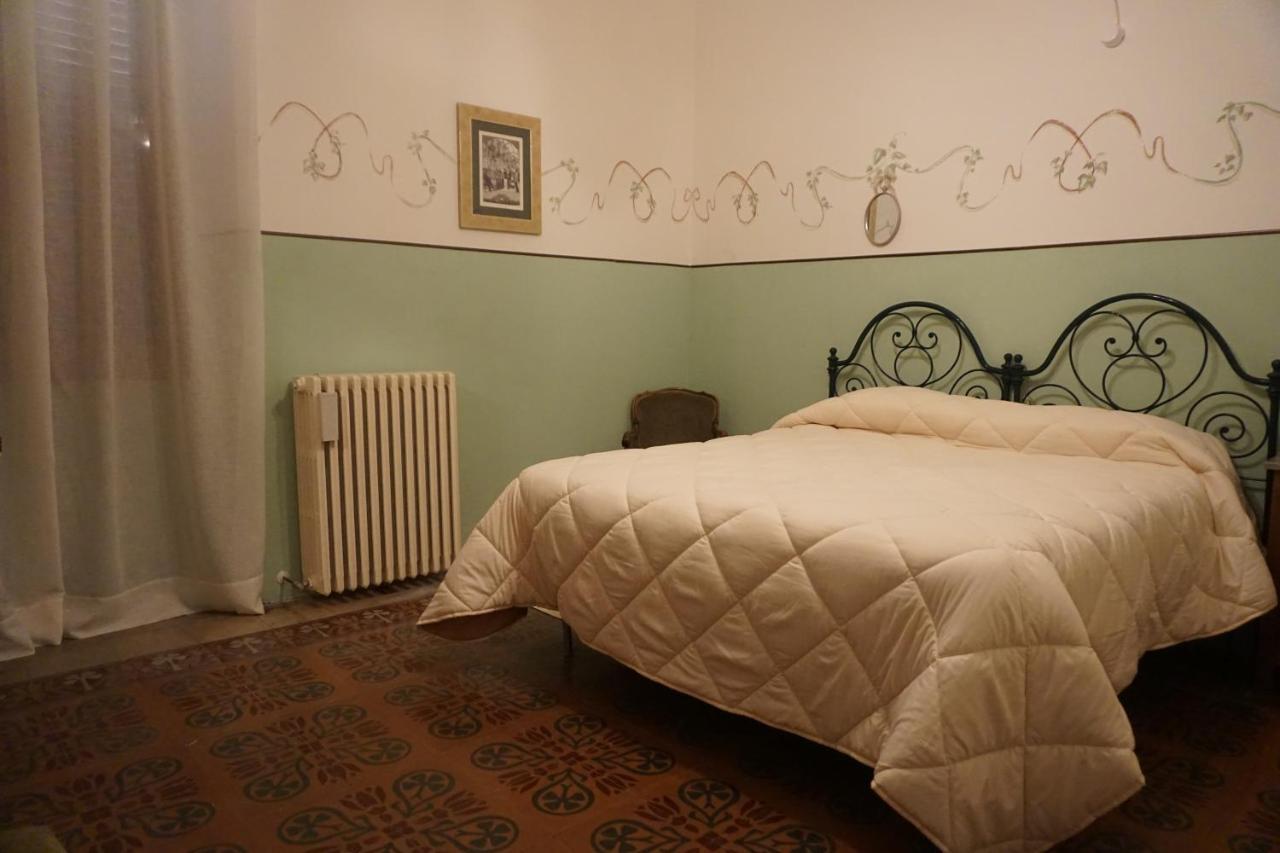 Palazzo De Fabritiis Bed & Breakfast Rosciano  Exterior photo
